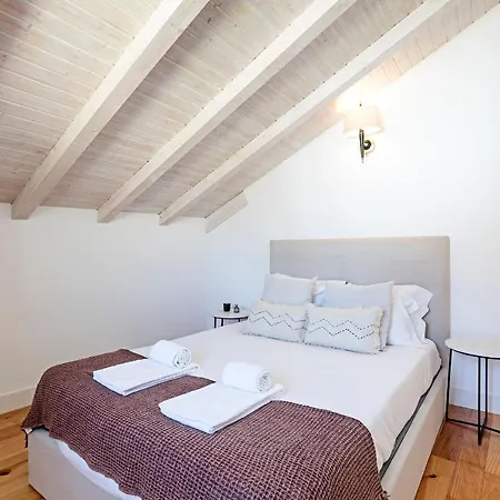 D. Joao Iv By Lovelystay Apartment *