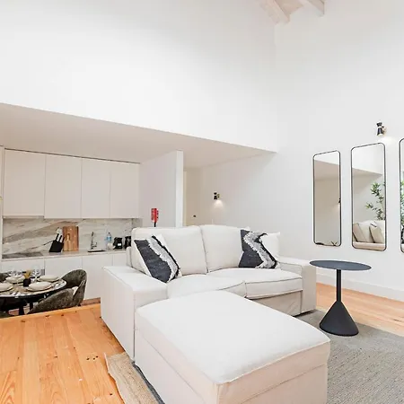 Apartment D. Joao Iv By Lovelystay