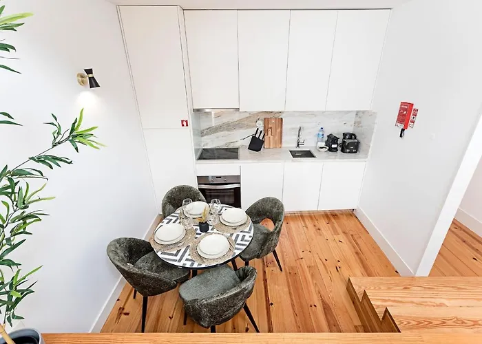 Apartment D. Joao Iv By Lovelystay