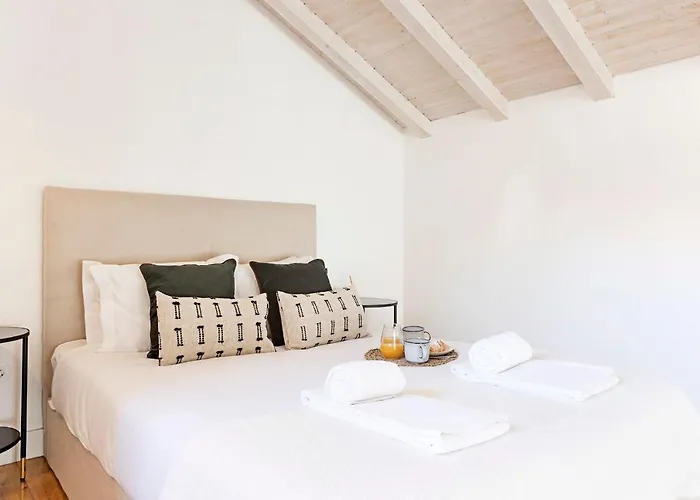 D. Joao Iv By Lovelystay Apartment Porto