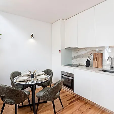 D. Joao Iv By Lovelystay *