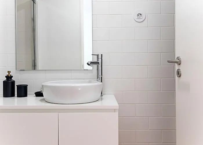 D. Joao Iv By Lovelystay *