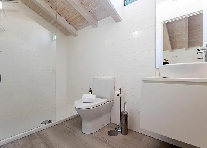 D. Joao Iv By Lovelystay *